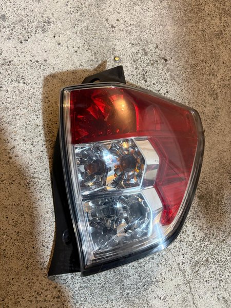 subaru forester sağ stop