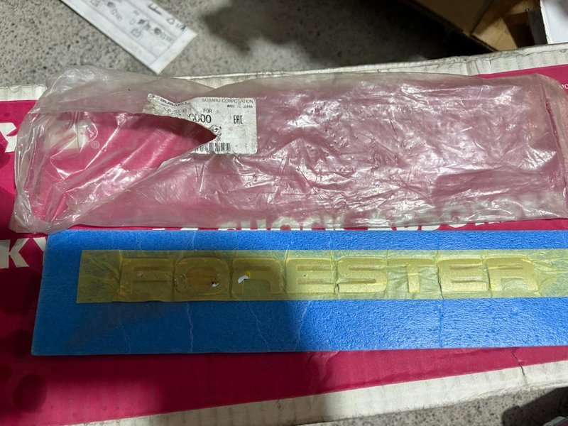 subaru forester yazısı orjinal