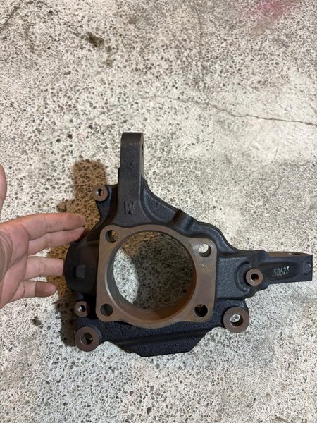 sti sağ taşıyıcı