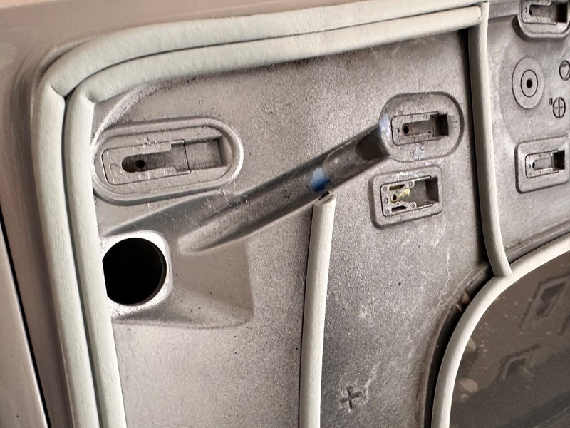 İMPREZA 2001-2007 OEM STI PLASTİK SPOİLER(ORİJİNAL)